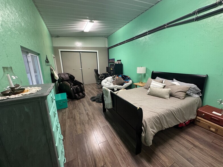 More Photos Of 3099 Highway 95, Mountain Grove Restaurant For Sale