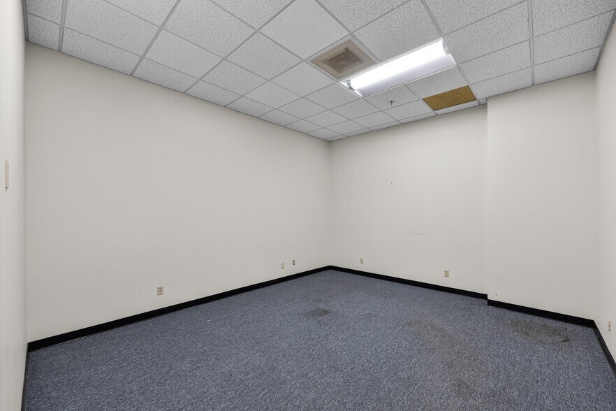 More Photos Of 116 N Church St, Jackson Office For Lease
