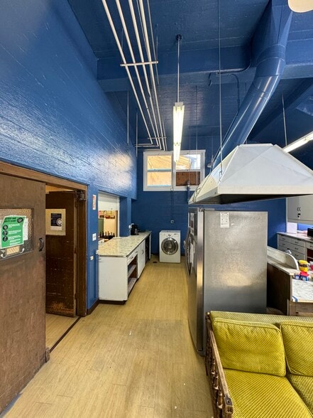 More Photos Of 2330 Prince St, Berkeley Schools For Sale