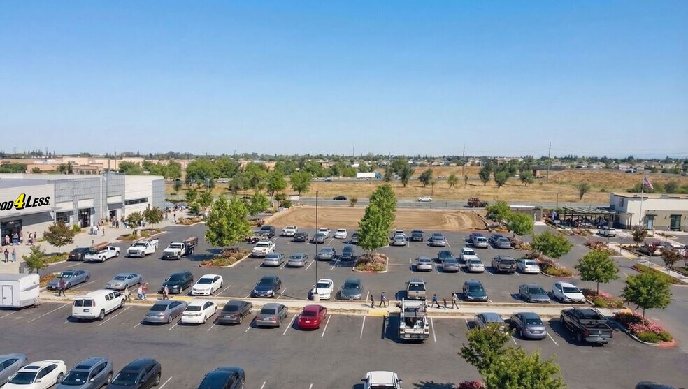 More Photos Of 1527 S Airport Way, Manteca Unknown For Lease