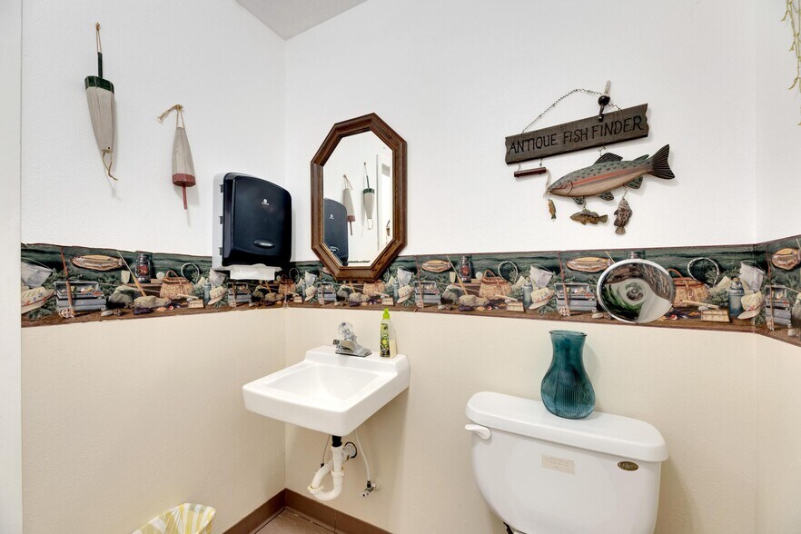 More Photos Of 3001 S Kings Ave, Brandon Religious Facility For Sale