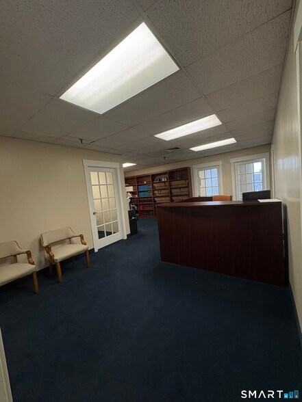 More Photos Of 100-140 Riverview Ctr, Middletown Office For Lease