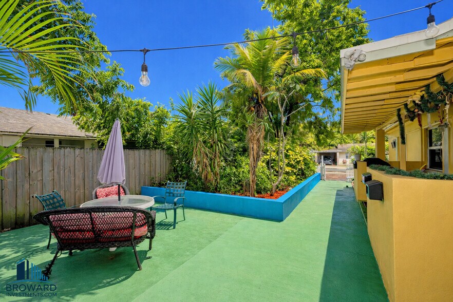 More Photos Of 255 SW 15th St, Dania Beach Apartments For Sale