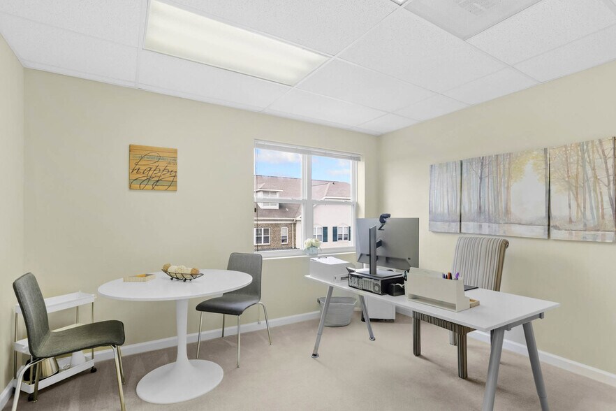 More Photos Of 8180 Lark Brown Rd, Elkridge Office Residential For Sale