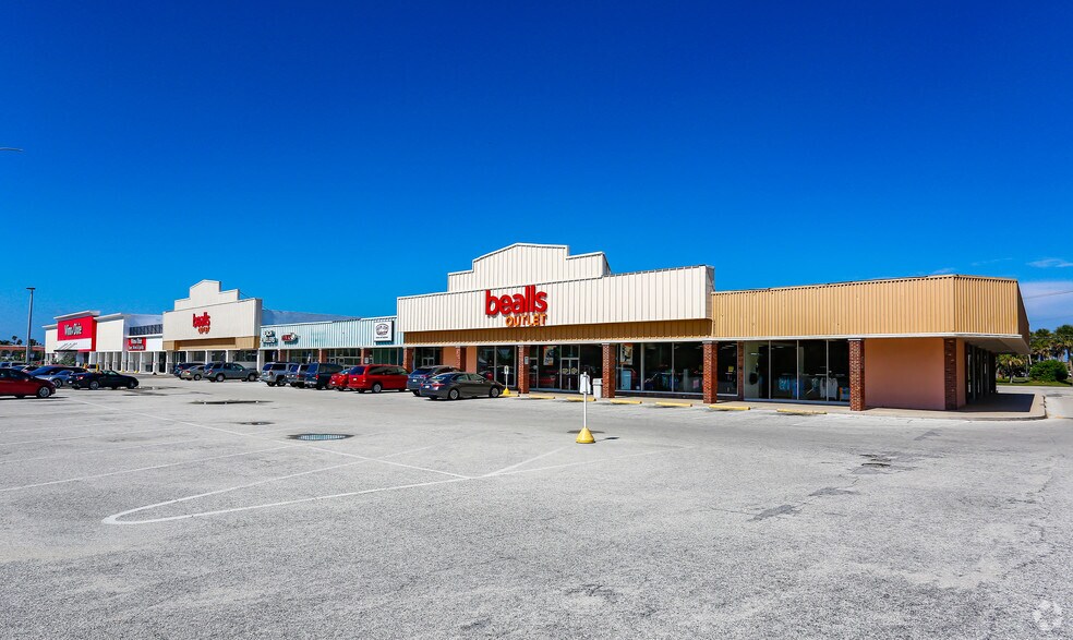 More Photos Of 100 Canaveral Plaza Blvd, Cocoa Beach Supermarket For Lease