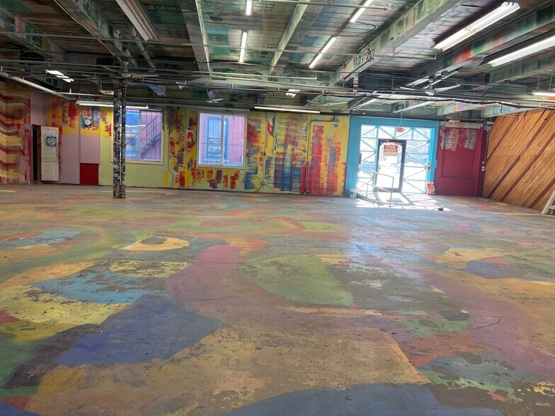 More Photos Of 27 Revere St, Portland Warehouse For Lease