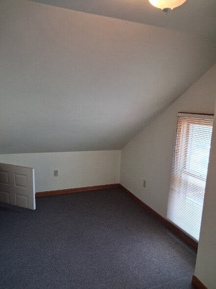 More Photos Of 442 N Lake St, Aurora Office For Sale