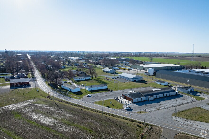 More Photos Of 739 W Main St, Deshler Bowling Alley For Sale