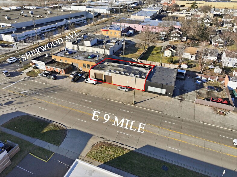 More Photos Of 6737 E Nine Mile Rd, Warren Warehouse For Lease