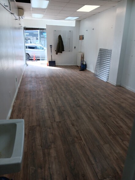 More Photos Of 1069 Flatbush Ave, Brooklyn Storefront For Lease