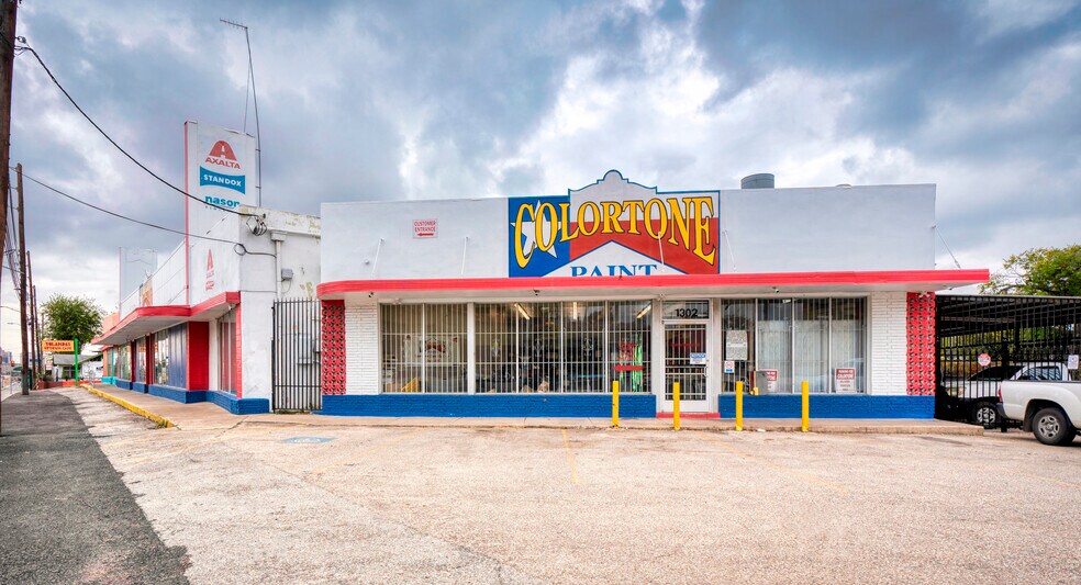 More Photos Of 617-623 Fredericksburg Rd, San Antonio Unknown For Lease