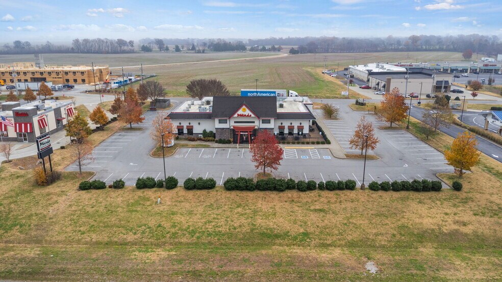 More Photos Of 209 Claire Ave, Oak Grove General Retail For Sale