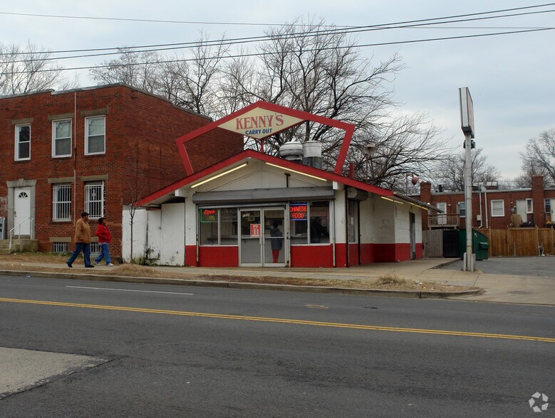 More Photos Of 1239 Mount Olivet Rd NE, Washington Freestanding For Lease