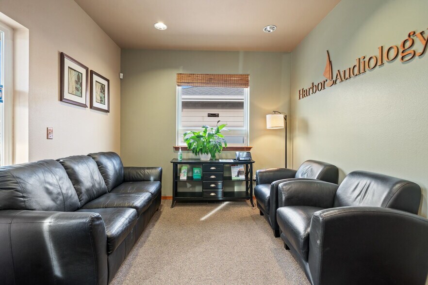 More Photos Of 538 N 5th Ave, Sequim Medical For Sale