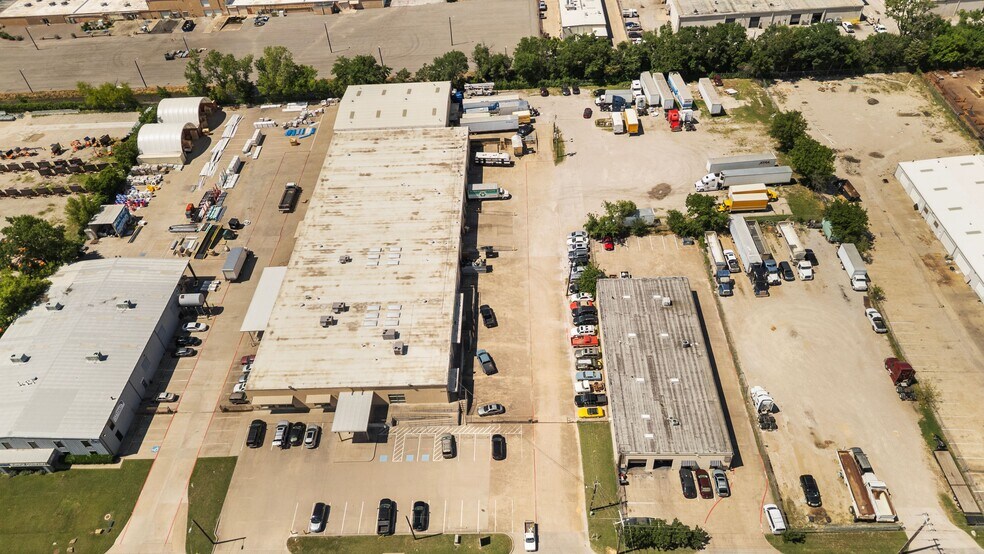 More Photos Of 2747 Oakland Ave, Garland Warehouse For Sale