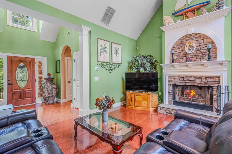 More Photos Of 170 St Gabriel Way, Fayetteville Light Manufacturing For Sale