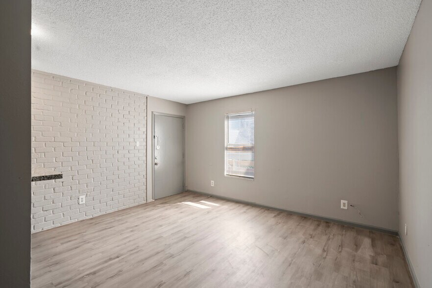 More Photos Of 610 Ferry Rd, Galveston Apartments For Sale