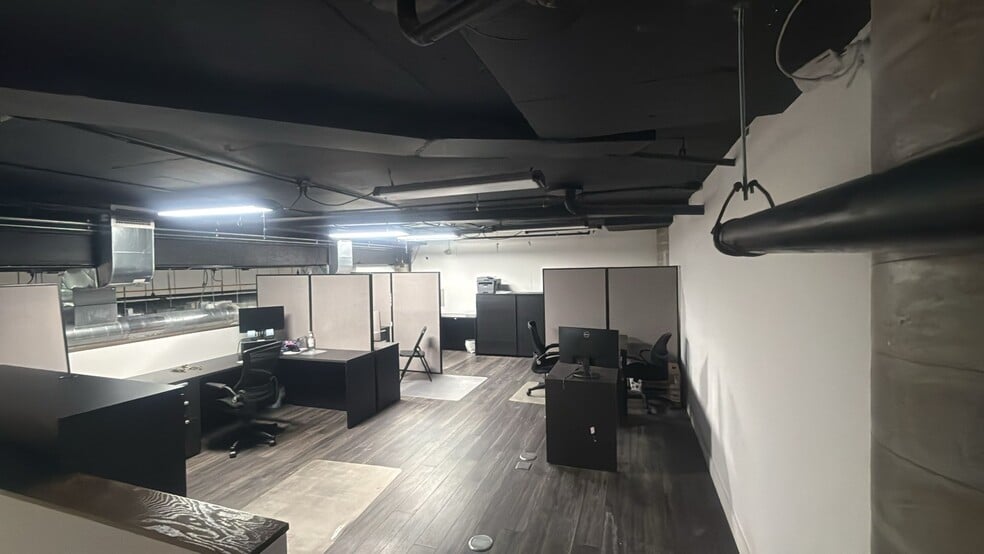More Photos Of 1111 Rue Saint-Urbain, Montréal Office For Sale