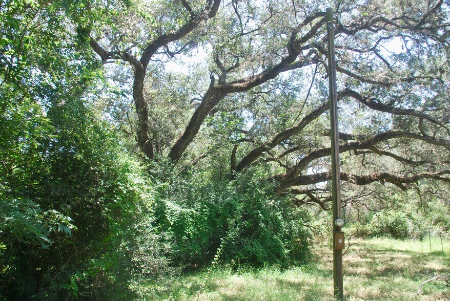 More Photos Of 29 County Road 77B, Hallettsville Land For Sale