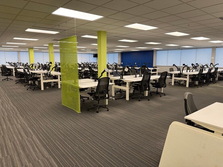 More Photos Of 4147 Eastern Ave SE, Wyoming Office For Sale
