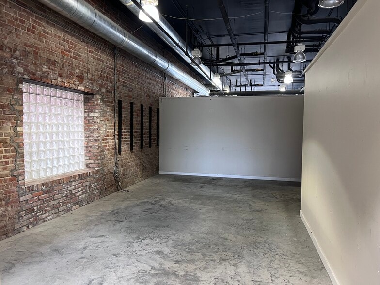 More Photos Of 417 Hay St, Fayetteville Office For Lease