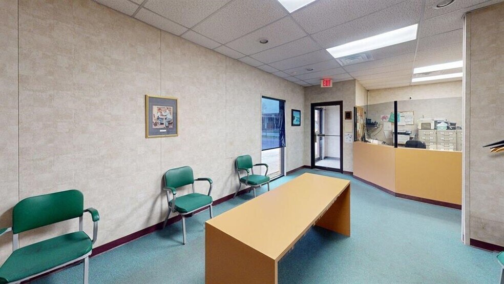 More Photos Of 2819 5th Ave, Huntington Medical For Sale