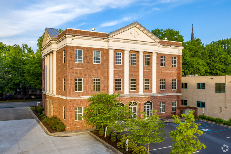 Primary Photo Of 1057 E Morehead St, Charlotte Office For Lease