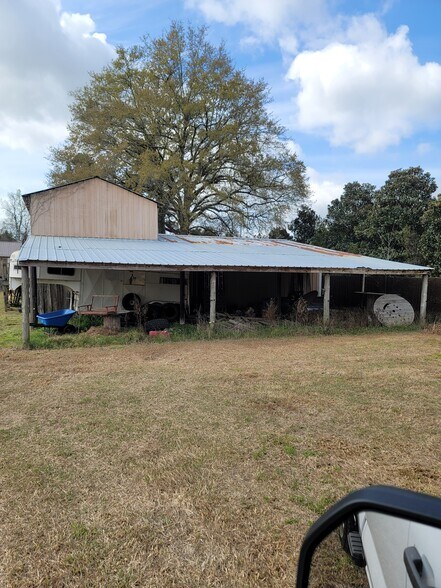 More Photos Of 215 Harding Rd, Chocowinity Office For Sale