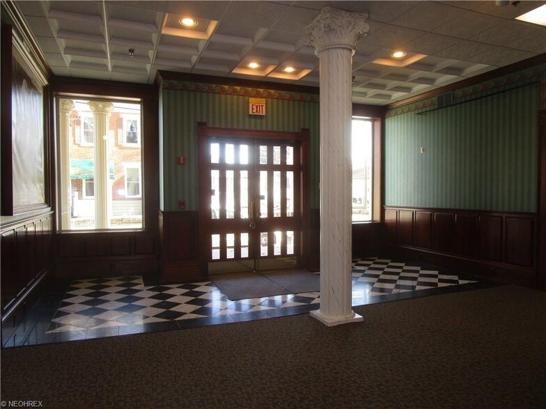 More Photos Of 701 Main St, Dresden Storefront For Lease