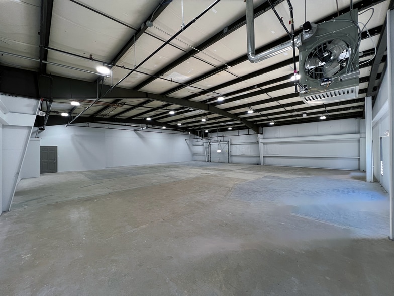 More Photos Of 410 Andbro Dr, Pitman Unknown For Lease