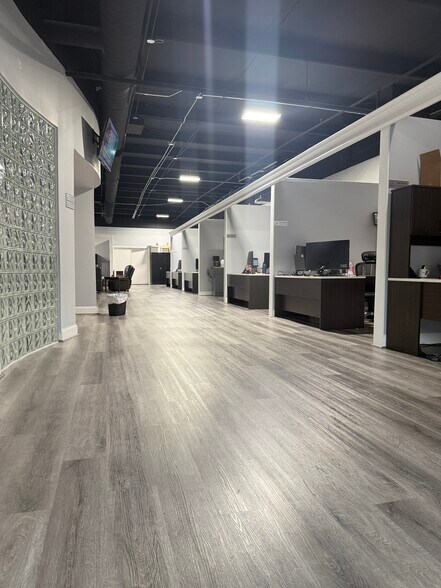 More Photos Of 8811 Production Ln, Ooltewah Manufacturing For Lease