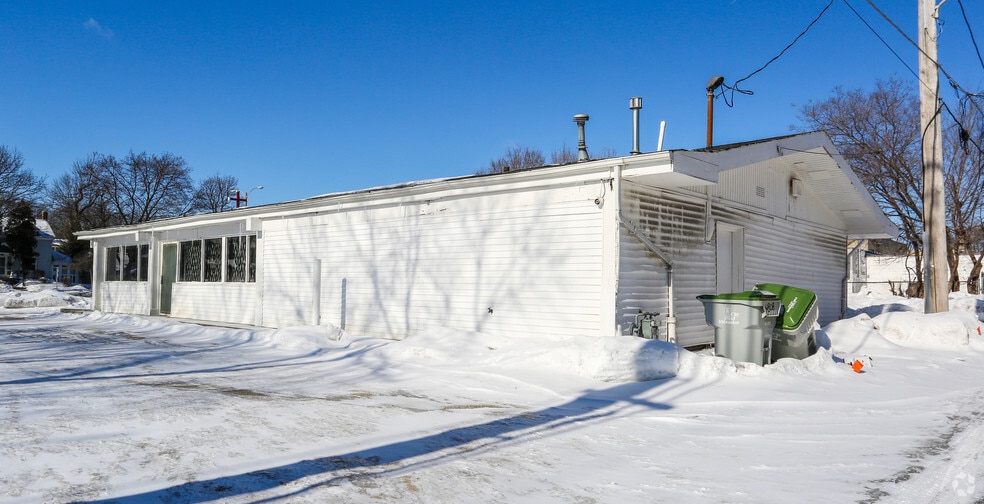 More Photos Of 4800-4808 W Fond Du Lac Ave, Milwaukee General Retail For Lease