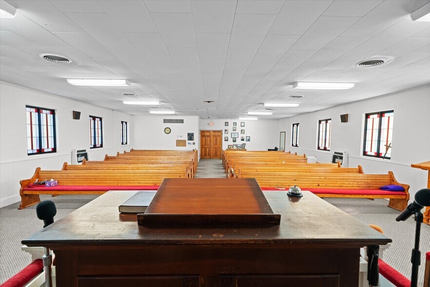 More Photos Of 123 Bethel Church Rd NE, Dalton Religious Facility For Sale