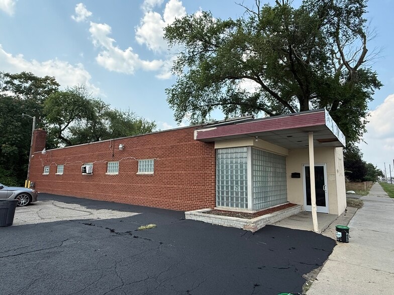 Primary Photo Of 9559 Greenfield St, Detroit Religious Facility For Sale