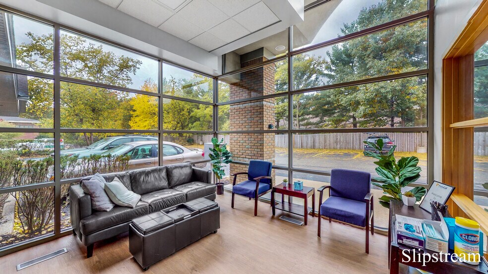 More Photos Of 1416 44th St SW, Wyoming Medical For Sale