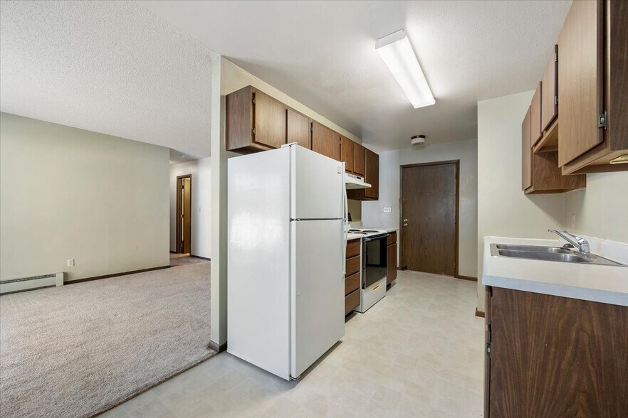 More Photos Of 300 Aspen Drive, Lead Apartments For Sale