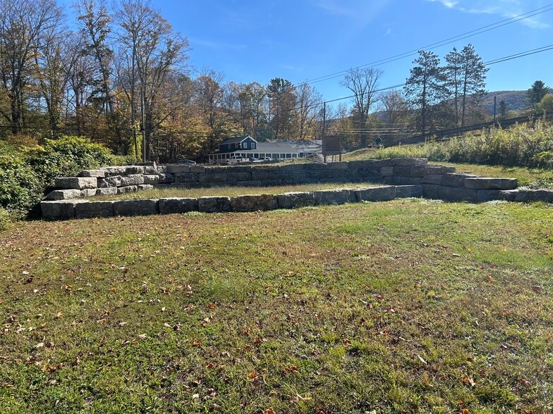 More Photos Of 17 Cherry Plain Sq, Berlin Restaurant For Sale