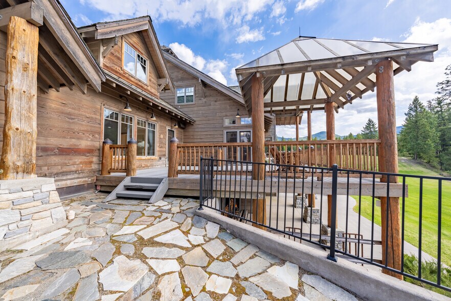 More Photos Of 135 Squire Ln S, Trout Creek Hospitality For Sale