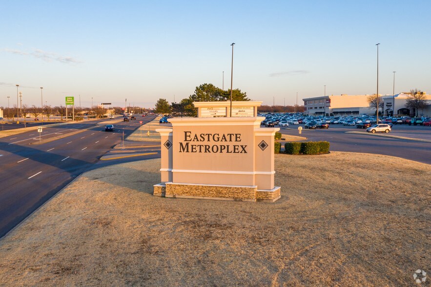 More Photos Of 14002 E 21st St, Tulsa Unknown For Lease