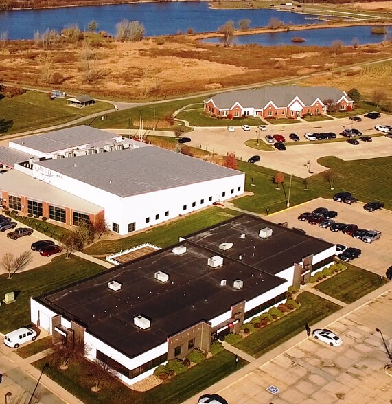 More Photos Of 7103 Chancellor Dr, Cedar Falls Office For Lease