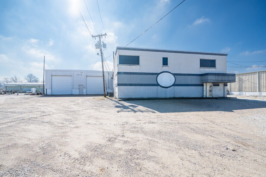 More Photos Of 1602 W 7th St, Owensboro Warehouse For Lease