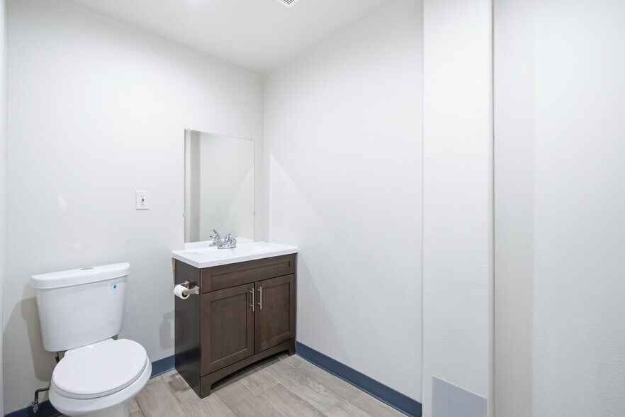 More Photos Of 247 E Highland Ave, San Bernardino Office Residential For Sale
