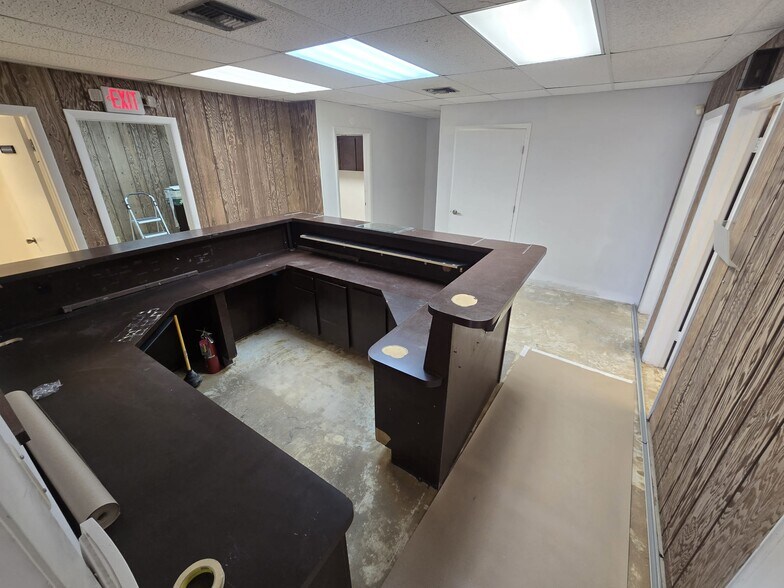 More Photos Of 101 N State Road 7, Margate Office For Lease