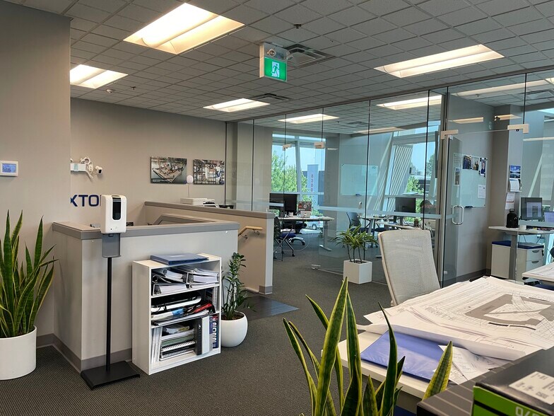 More Photos Of 8275 92 St, Delta Warehouse For Sale