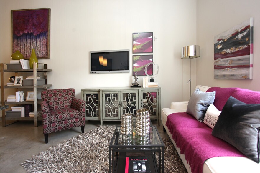 More Photos Of 575 E 4th St, Winston-Salem Apartments For Lease