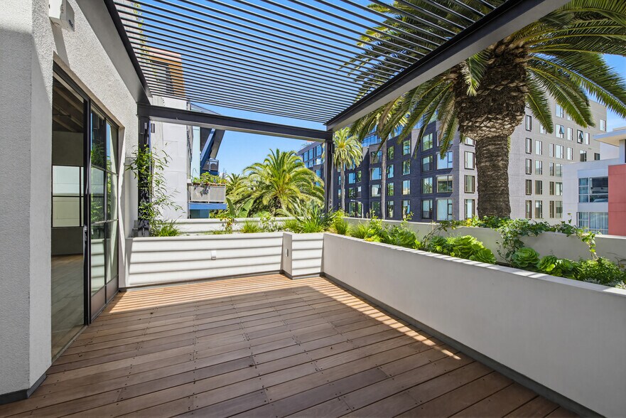 More Photos Of 1540 7th St, Santa Monica Loft Creative Space For Lease