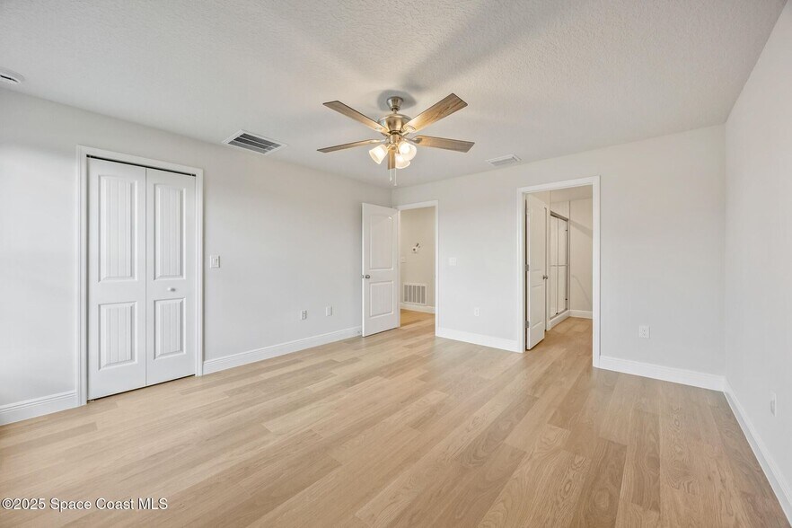 More Photos Of 207 HIDDEN WOODS PL, Melbourne Apartments For Sale