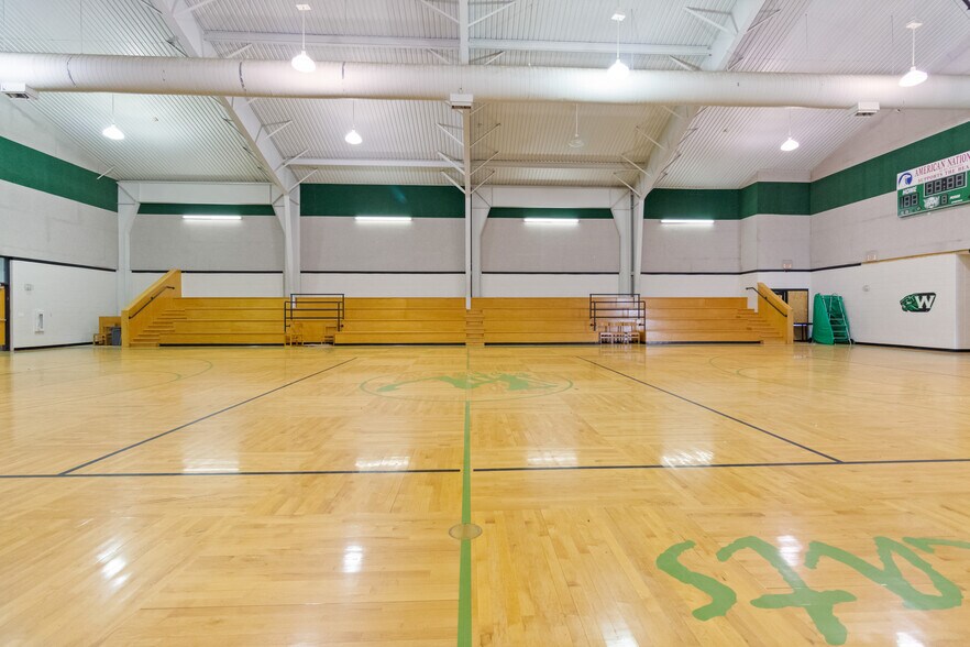 More Photos Of 214 N School St, Winfield Light Distribution For Sale