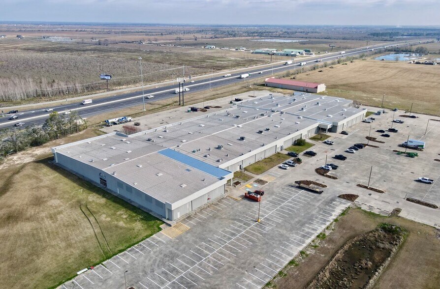 More Photos Of 800 Calcasieu Rd, Iowa Distribution For Lease