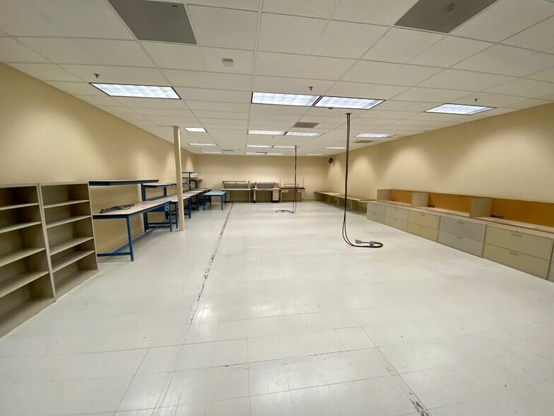 More Photos Of 18705 Madrone Pky, Morgan Hill Research And Development For Lease